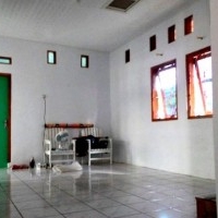 Jual Rumah Halaman Luas, baru direnovasi di Cibogo-Subang