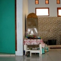 Jual Rumah Halaman Luas, baru direnovasi di Cibogo-Subang