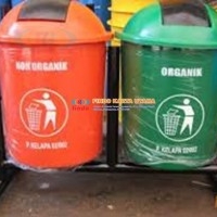 Pusat Tempat Sampah Outdor Oval 2 Warna 